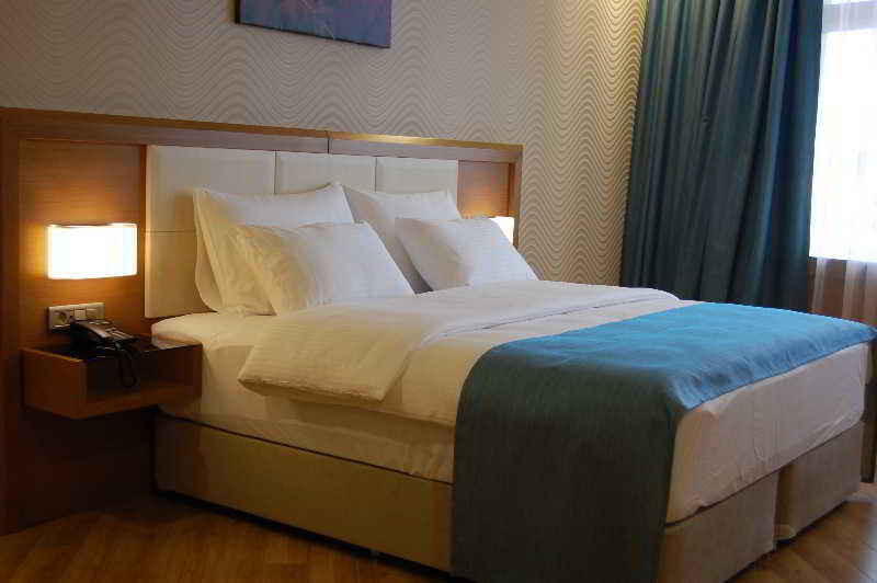 Hilton Garden Inn Kocaeli Sekerpinar Sekerpinari Экстерьер фото