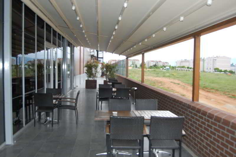 Hilton Garden Inn Kocaeli Sekerpinar Sekerpinari Экстерьер фото
